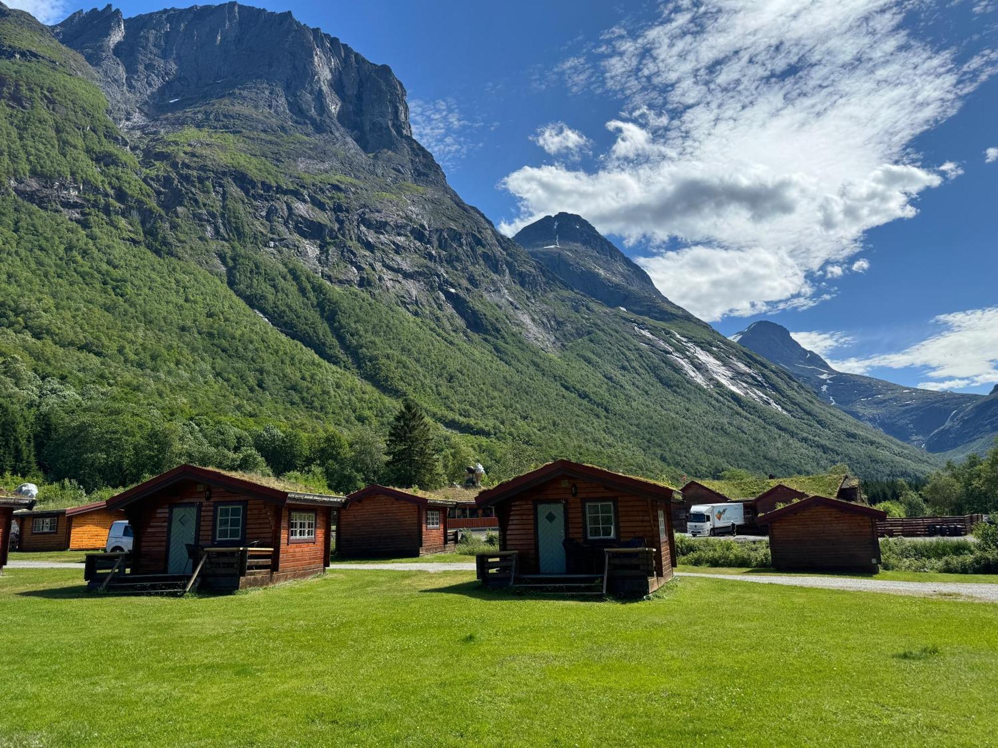 Trollstigen Camping And Gjestegard Åndalsnes Kültér fotó