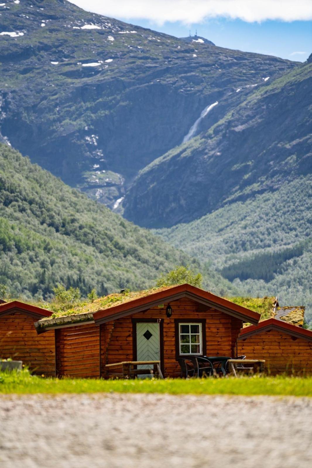 Trollstigen Camping And Gjestegard Åndalsnes Kültér fotó